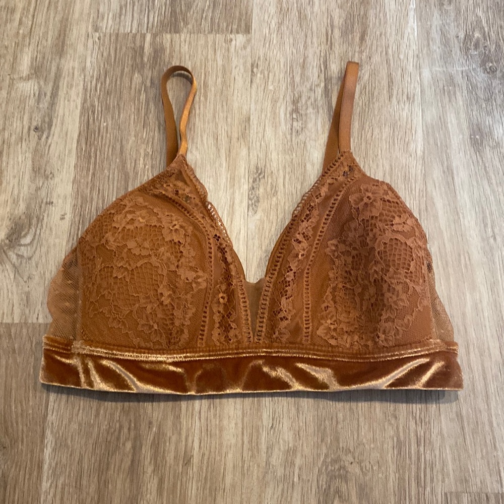 Auden Lightly Lined Lace Bralette